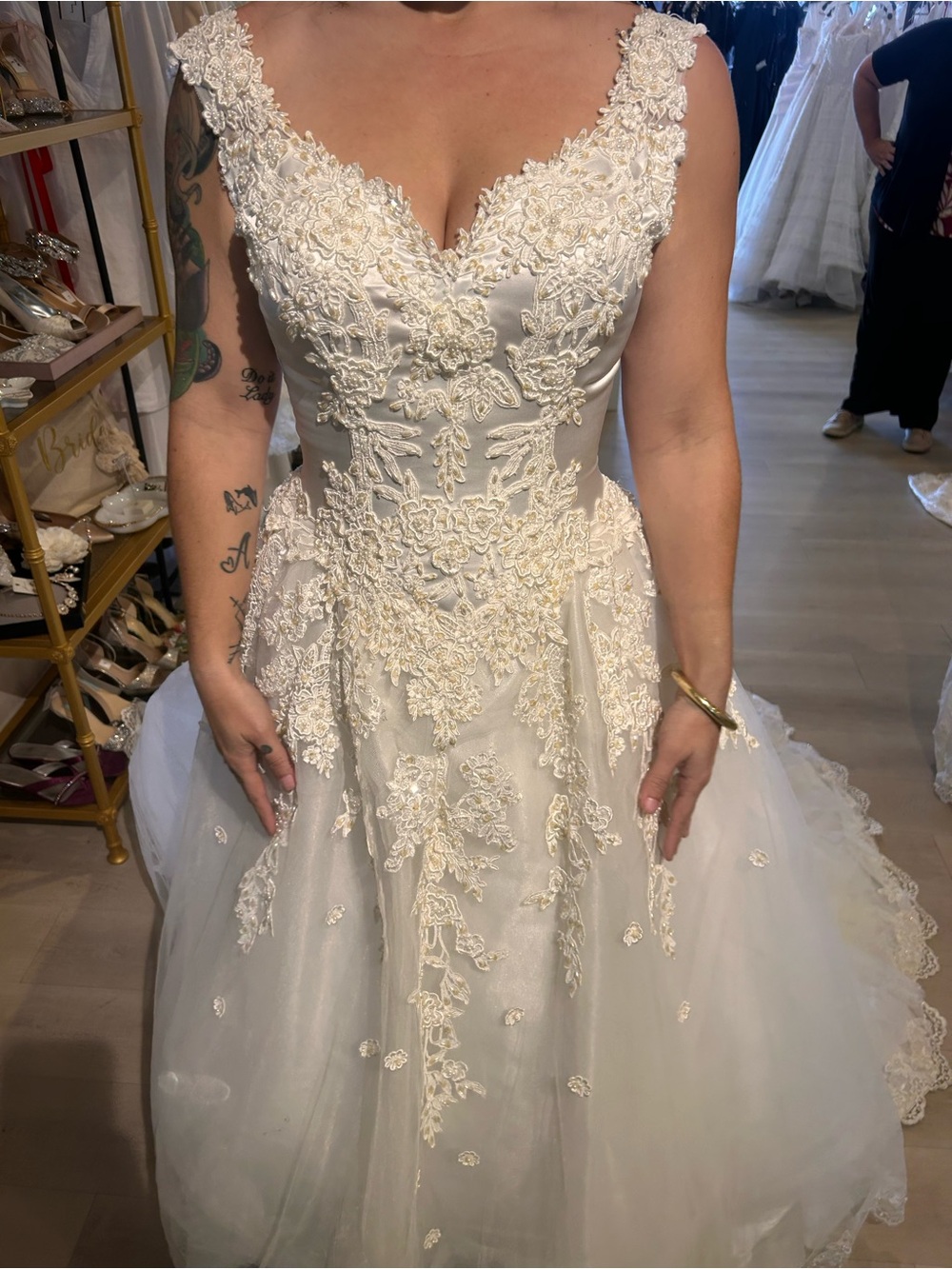 “N” Lace Appliqué V-Neck Bridal Gown in Ivory